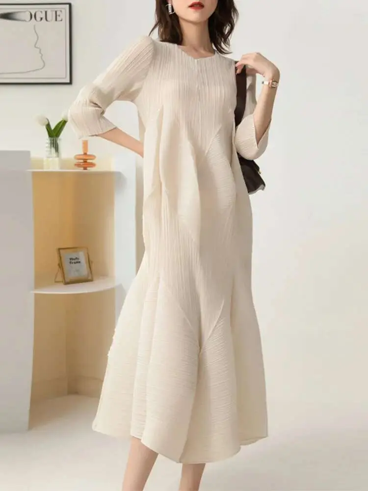 LANMREM Elegant Pleated Dress V Neck Long Sleeve Mid Length Loose Versatile Dresses For Women 2024 New Spring Fashion 2Q1162