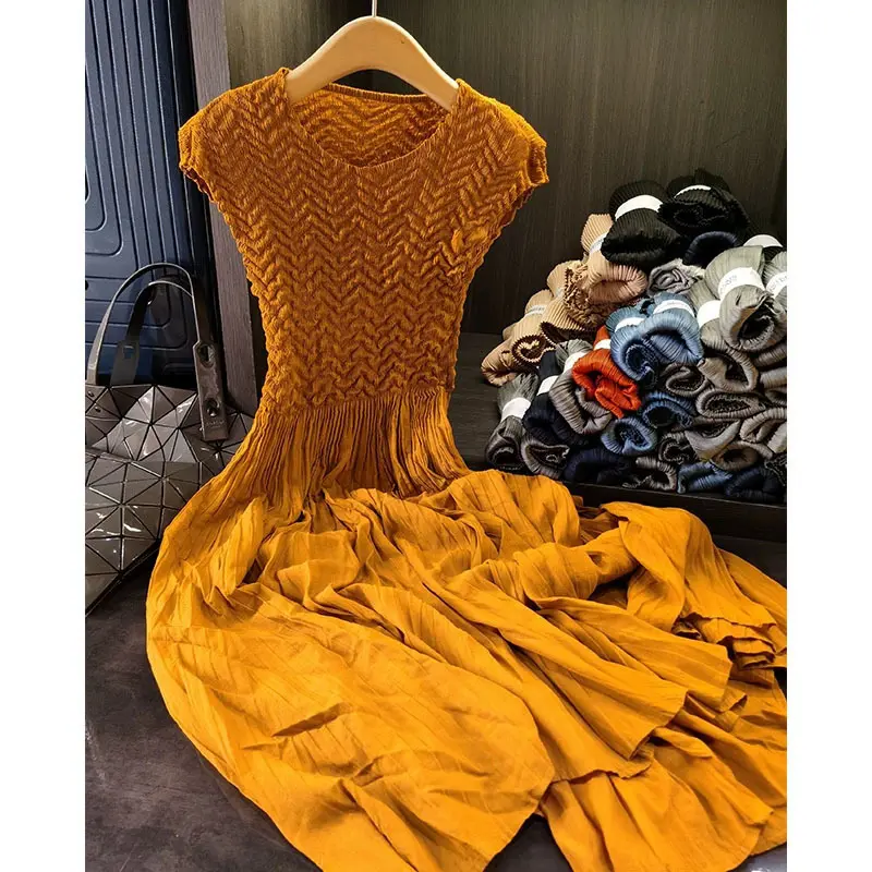LANMREM Irregular Pleated Slim Elastic High Waist Women's Dress 2025 New O-neck Sleeveless Temperament A-line Dresses 2DB3330