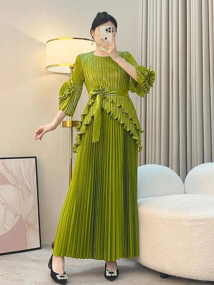 LANMREM Elegant Hot Stamping Pleated Sets Stitching Flower Tops folds Skirt Fashion Two-piece Set Spring Summer 2025 New 2DE456