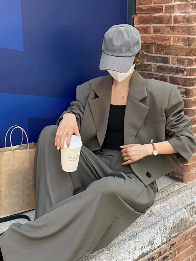 LANMREM Designer Women Top Pants Two Pieces Set Solid Color Fashion Asymmetrical Female Clothes 2025 Spring New Arrival 2YA101