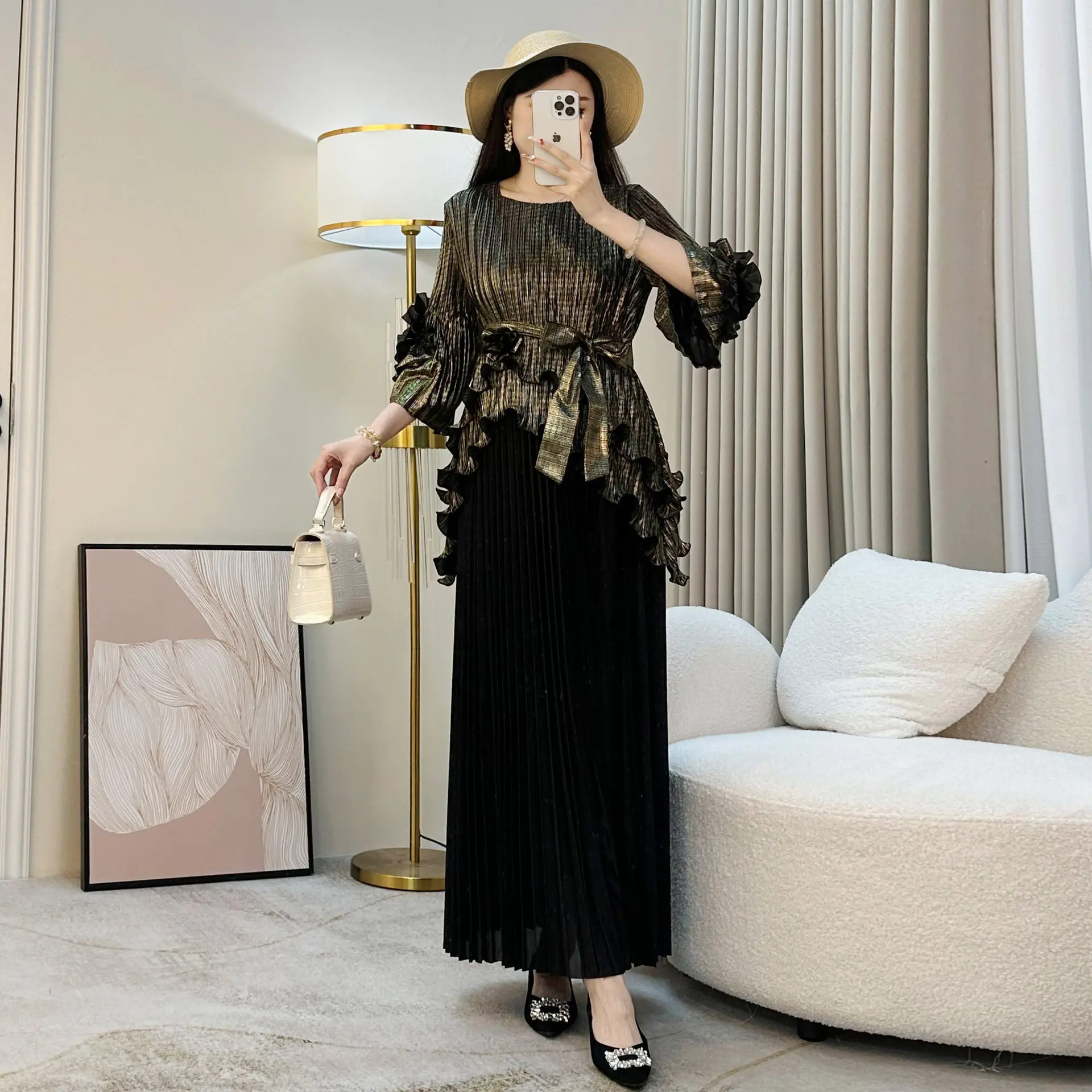 LANMREM Elegant Hot Stamping Pleated Sets Stitching Flower Tops folds Skirt Fashion Two-piece Set Spring Summer 2025 New 2DE456