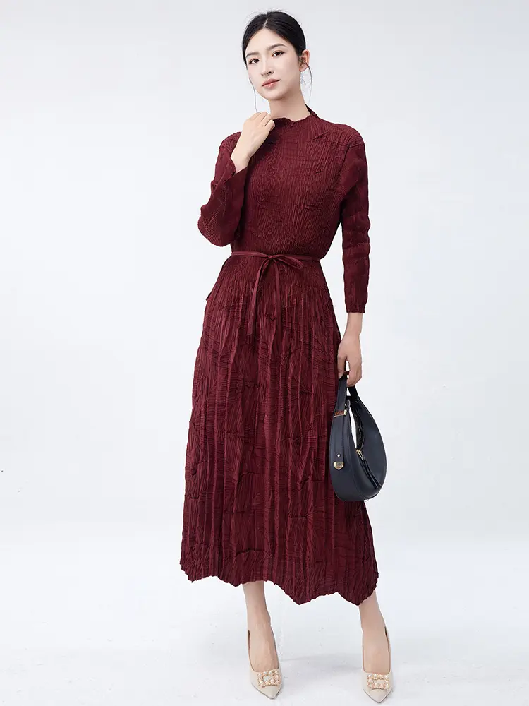 LANMREM High-quality Women's Pleated Dresses 2025 New Slimming Lace Up Temperament Three Quarter Sleeve Dress With Belt 2DB2683