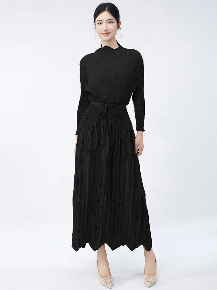 LANMREM High-quality Women's Pleated Dresses 2025 New Slimming Lace Up Temperament Three Quarter Sleeve Dress With Belt 2DB2683