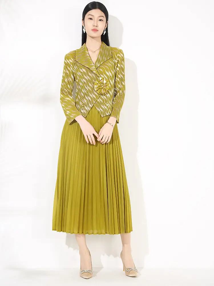 LANMREM Fake Two Pieces Chic Pleasted Women's Dress Notched Collar Gold Foil Print Design Elastic Wrist Sleeve Dresses 2DB2893