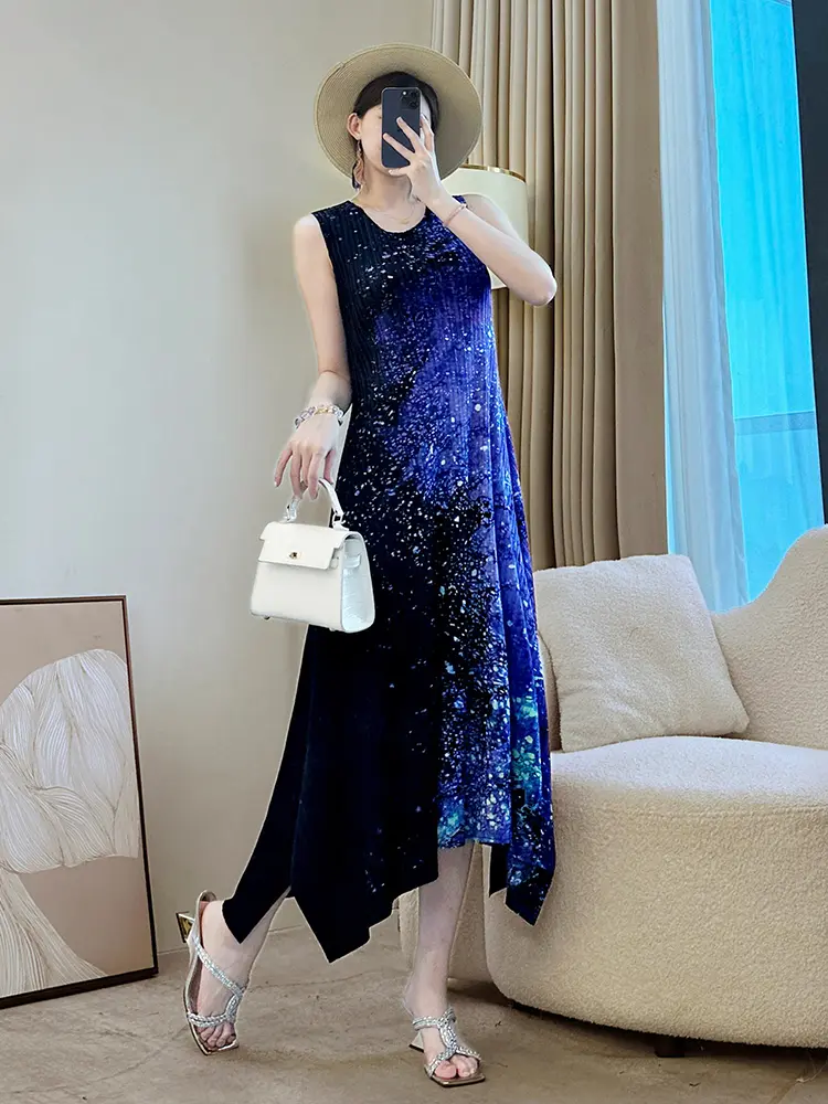 LANMREM Irregular Printting Pleated Women's Dress Navy Blue Temperament Round Collar Elastic Slim Sleeveless Dresses 2DB3548