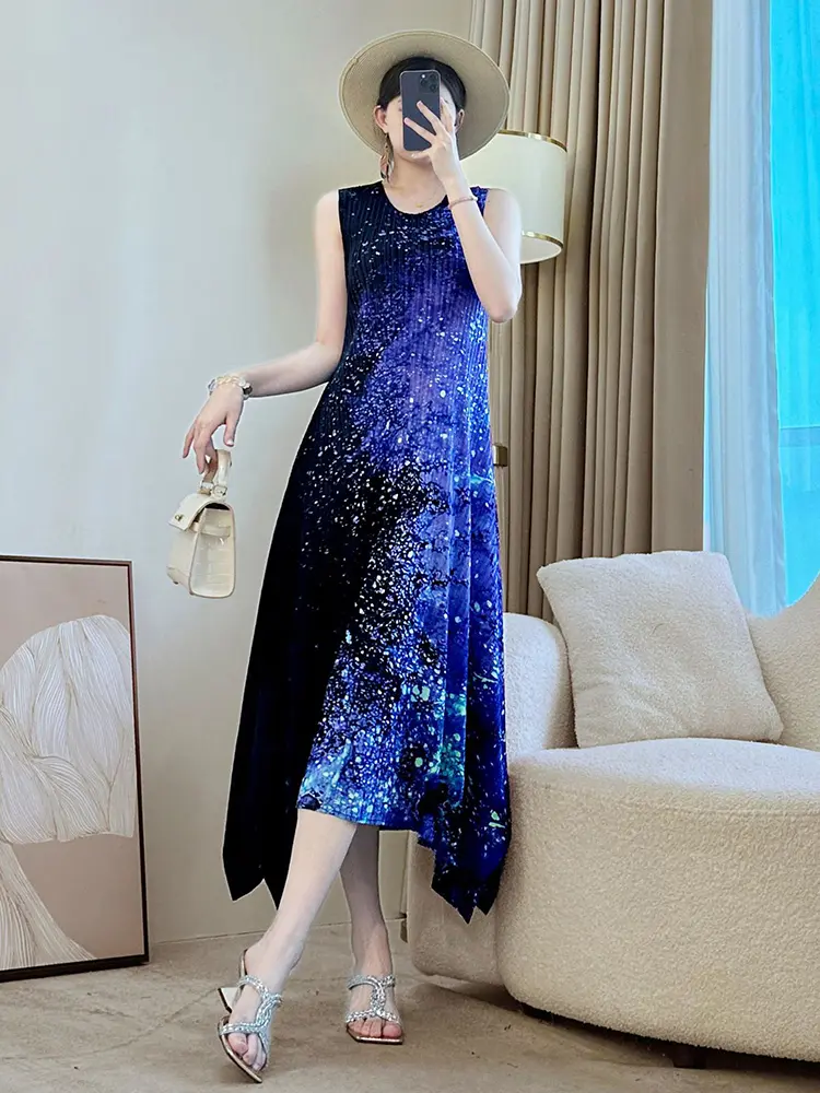 LANMREM Irregular Printting Pleated Women's Dress Navy Blue Temperament Round Collar Elastic Slim Sleeveless Dresses 2DB3548