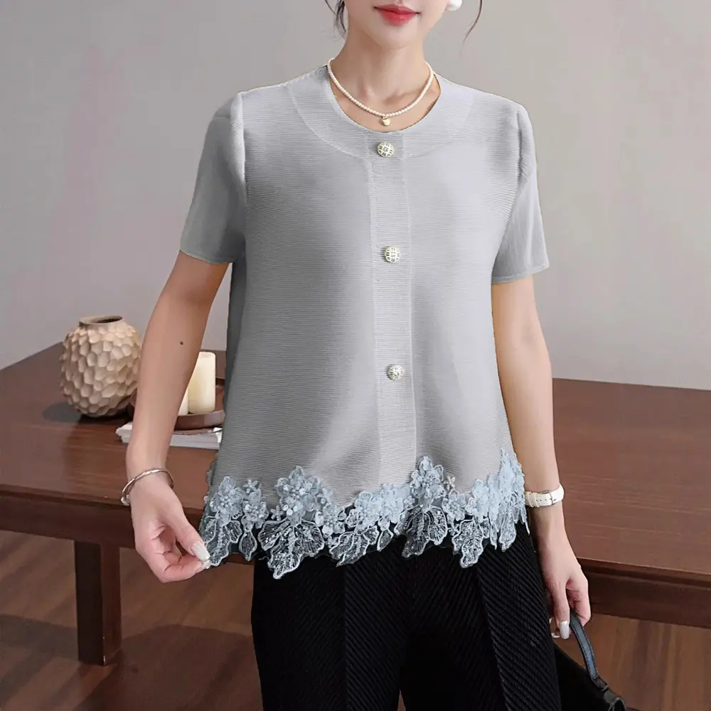 LANMREM Yellow Pleated Top Summer New Women's Fashion Design Patchwork Single-Breasted O-neck Loose Short Sleeve Shirt 2DB3623