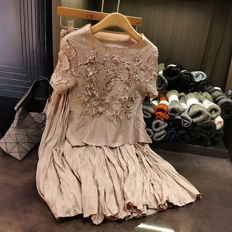 LANMREM Irregular Pleated Design Women's Two-piece Set 2025 New Summer Short Sleeve T-shirts +elastic Waist A-line Skirt 2DB3053