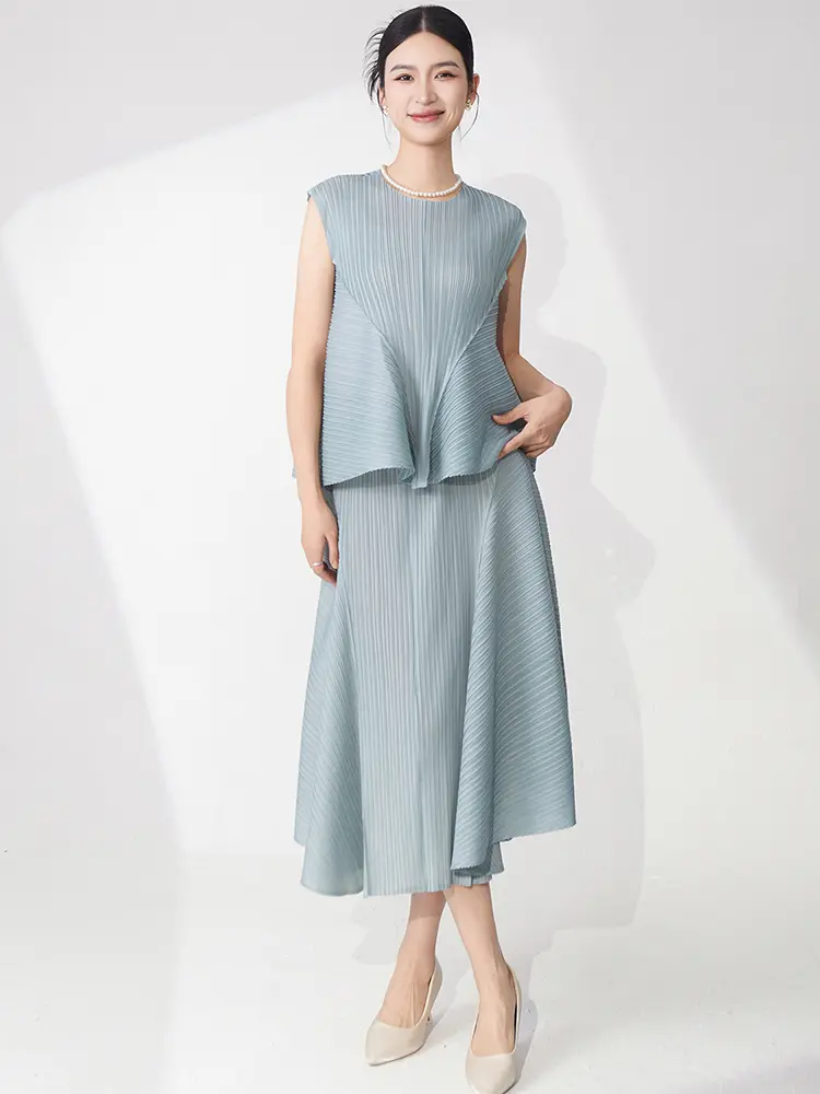 LANMREM High Quality Summer Pleated Women's Skirt Sets 2025 New Summer Loose Ruffled Sleeveless Topa And A-line Skirt 2DB2901