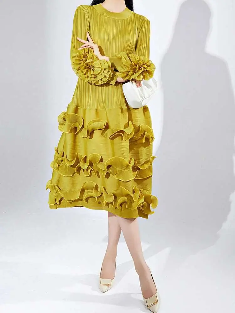 LANMREM Elegant Pleated Belt Dress Women Round Neck Floral Sleeves Fungus Spliced Solid Dress Fashion Party 2024 New 2AA2951