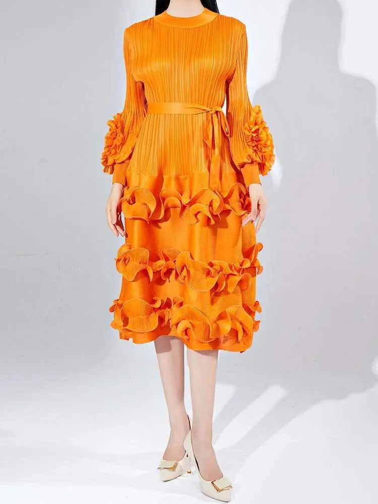 LANMREM Elegant Pleated Belt Dress Women Round Neck Floral Sleeves Fungus Spliced Solid Dress Fashion Party 2024 New 2AA2951