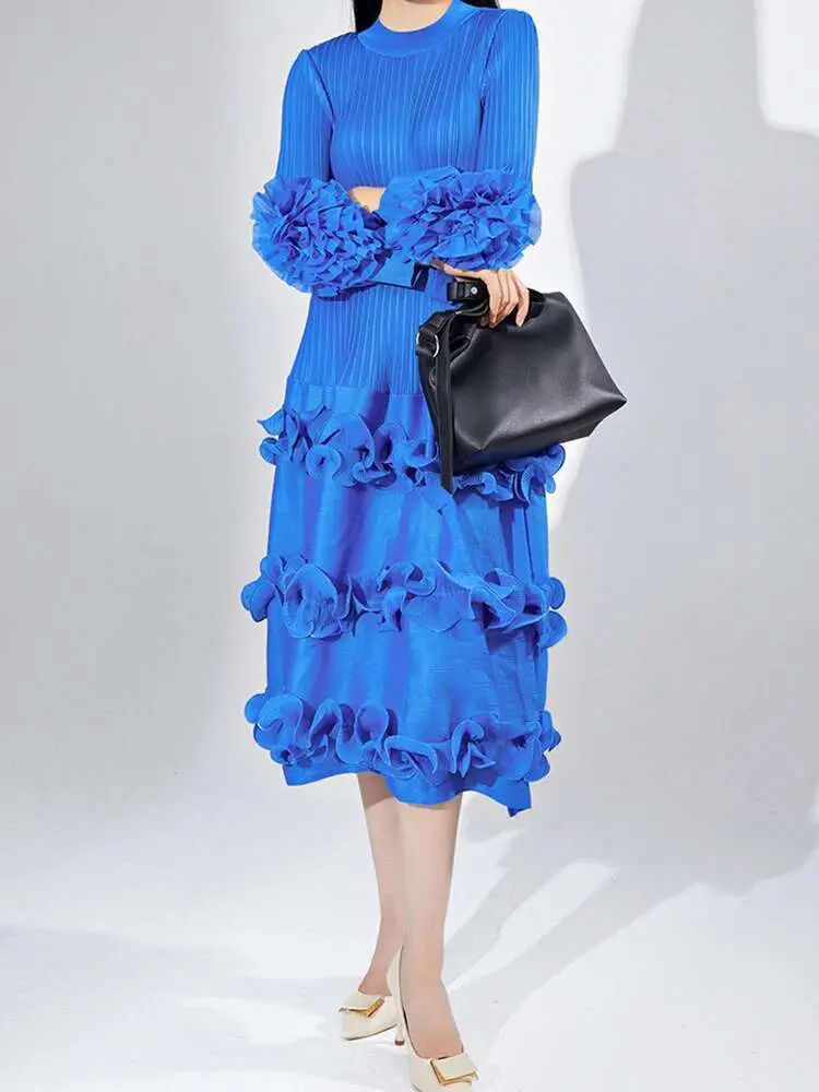 LANMREM Elegant Pleated Belt Dress Women Round Neck Floral Sleeves Fungus Spliced Solid Dress Fashion Party 2024 New 2AA2951