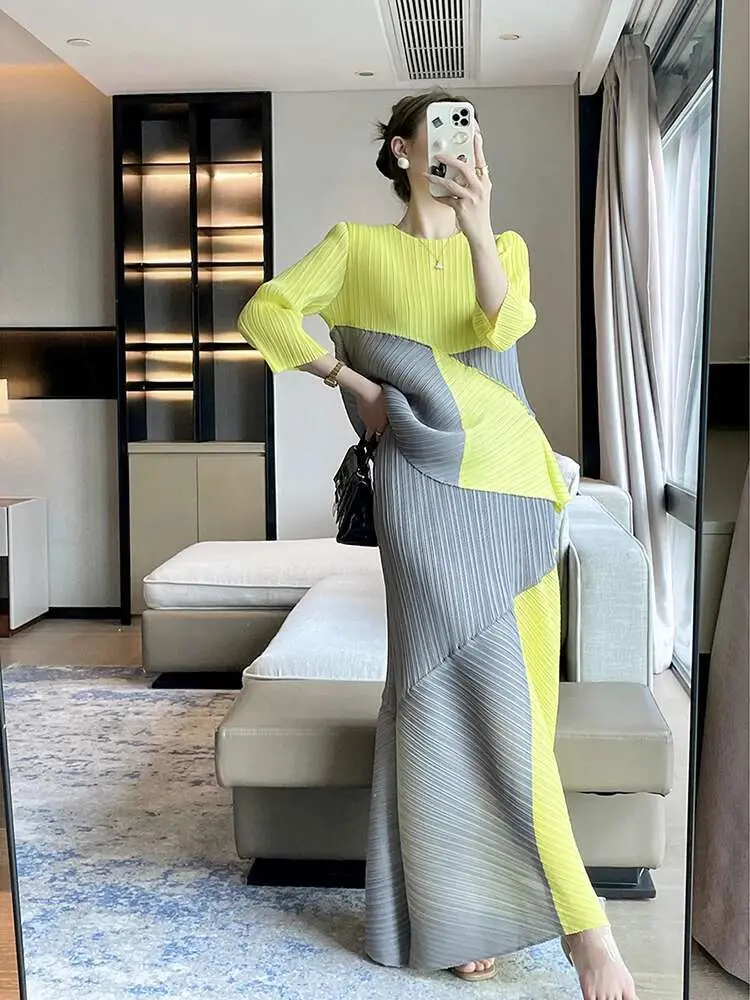 LANMREM Designer Color Matching Fashion Casual Women's Pleated Sets Temperament Elegant Two-piece Set 2025 Spring New 2DE378