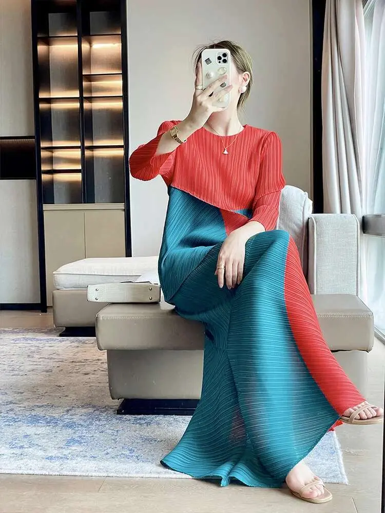 LANMREM Designer Color Matching Fashion Casual Women's Pleated Sets Temperament Elegant Two-piece Set 2025 Spring New 2DE378