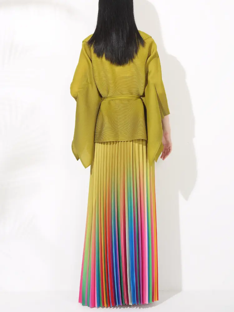 LANMREM Niche Design Pleated Women's Two-piece Sets Loose Cross Strap Shawl Top And Rainbow Pleated Long Skirt 2025 New 20252091