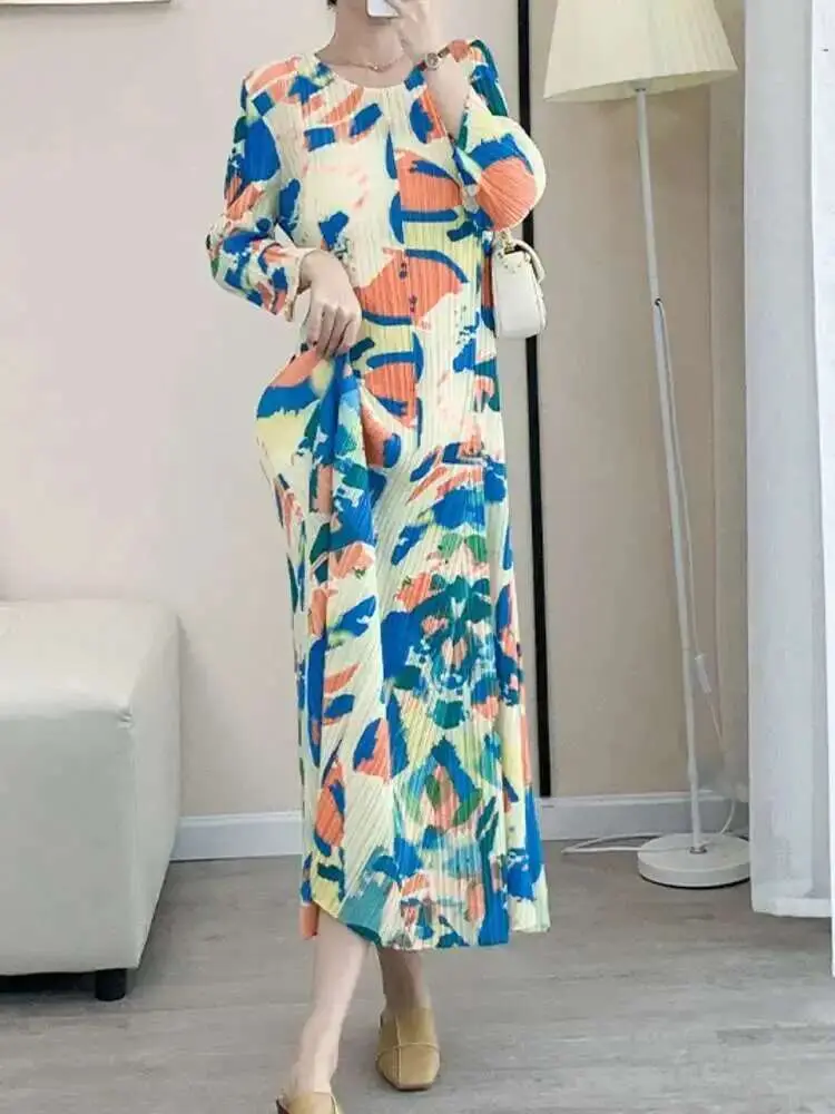 LANMREM Temperament Pleated Printed Dress For Women O-Neck Long Sleeves Casual Long Dresses Female Fashion 2025 Spring 2DE416