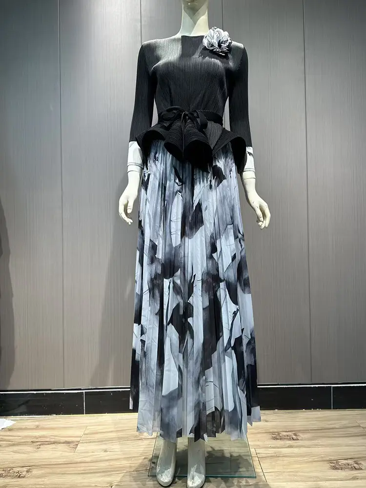 LANMREM 2 Pieces Set Women Fashion Ruffle Hem Flower Pleated T-shirt + Long Printing Skirt Female Trendy Clothing New 2DB2426