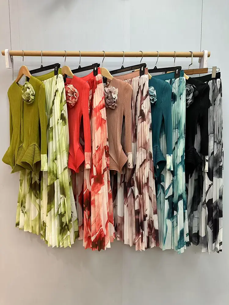 LANMREM 2 Pieces Set Women Fashion Ruffle Hem Flower Pleated T-shirt + Long Printing Skirt Female Trendy Clothing New 2DB2426