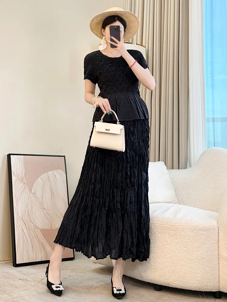 LANMREM Niche Design Pleasted Women's Two Pieces Set Short Sleeve Pullover Tops And A-line Skirts Casual Chic 2025 New 2DB2993
