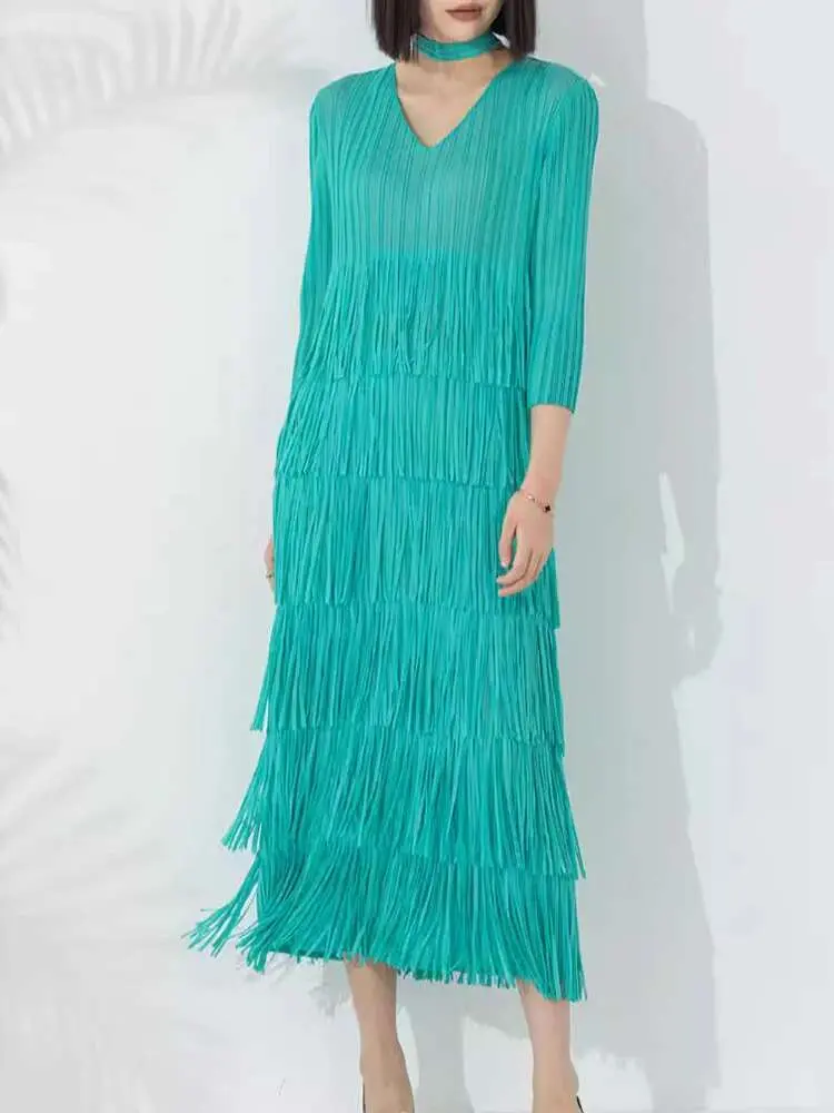 LANMREM Pleated Tassel Dress Women V Neck Three Quarter Sleeves Solid Color Belt Dresses Female Festival Clothing New 2DA5007