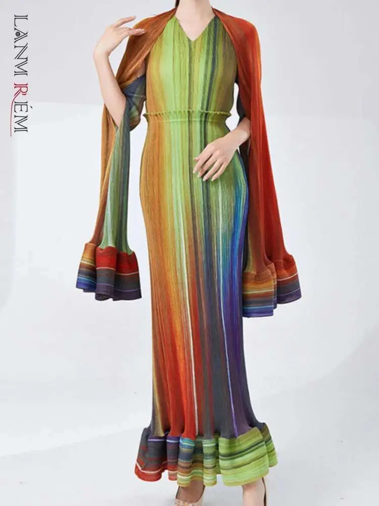 LANMREM Gradient Pleated Maxi Dress For Women Fashion Design Gathered Waist Fold Hem Female Luxury Party Clothing 2DA7894