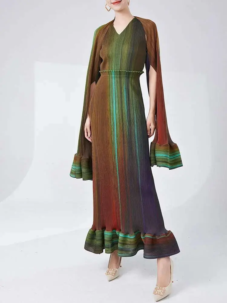 LANMREM Gradient Pleated Maxi Dress For Women Fashion Design Gathered Waist Fold Hem Female Luxury Party Clothing 2DA7894
