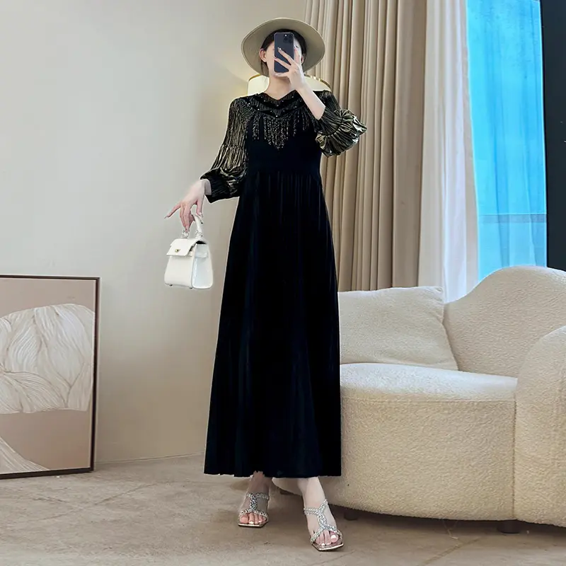 LANMREM V Collar Green Tassel Patchwork Design Women's Dress 2025 New Gold Foil Printing Lantern Sleeve Dresses Chic New 2DB3696