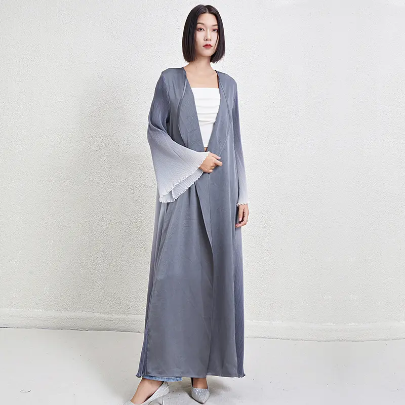 LANMREM Gradient Flare Sleeve Design Lightweight Pleated Women's Windbreaker Fashion Shawl Coat Loose Cardigan Clothing 2DB3761