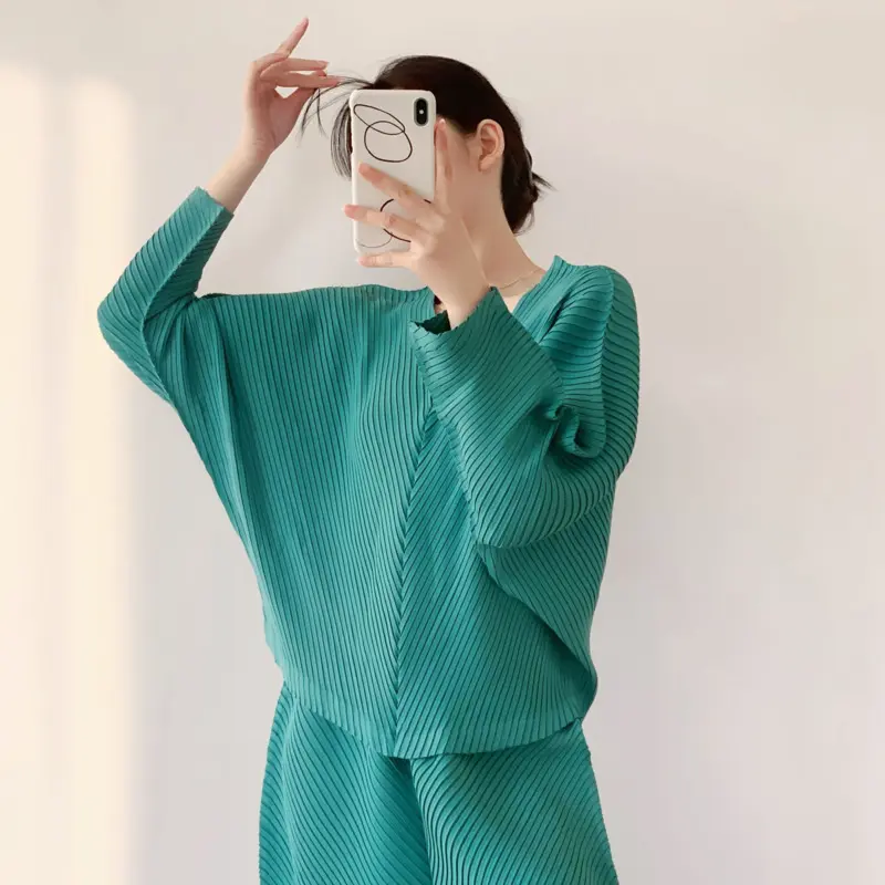 LANMREM High Quality Pleated Women's Two Pieces Set V Collar Bawting Long Sleeve Pullover Top And Elastic Waist Pants 2DB4195