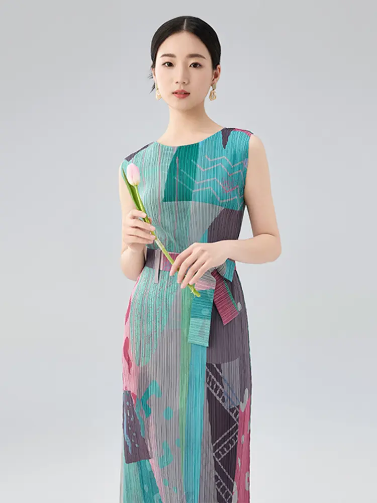 LANMREM Summer Sleeveless Printting Pleated Dress For Women 2025 New Loose Causal Straight Dresses With Belt Chic Cloth 2DB2851