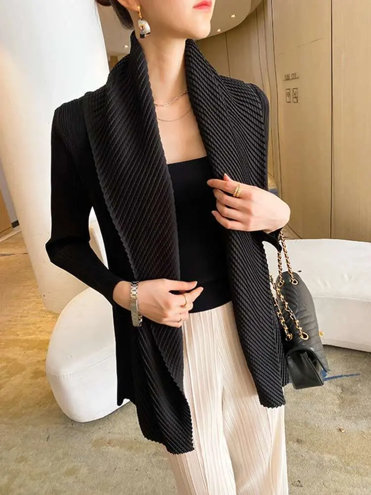 LANMREM Short Pleated Trench Top Women 2025 Spring New Versatile Solid Color Loose Cardigan Fashion Coat Women's Fashion 2C788