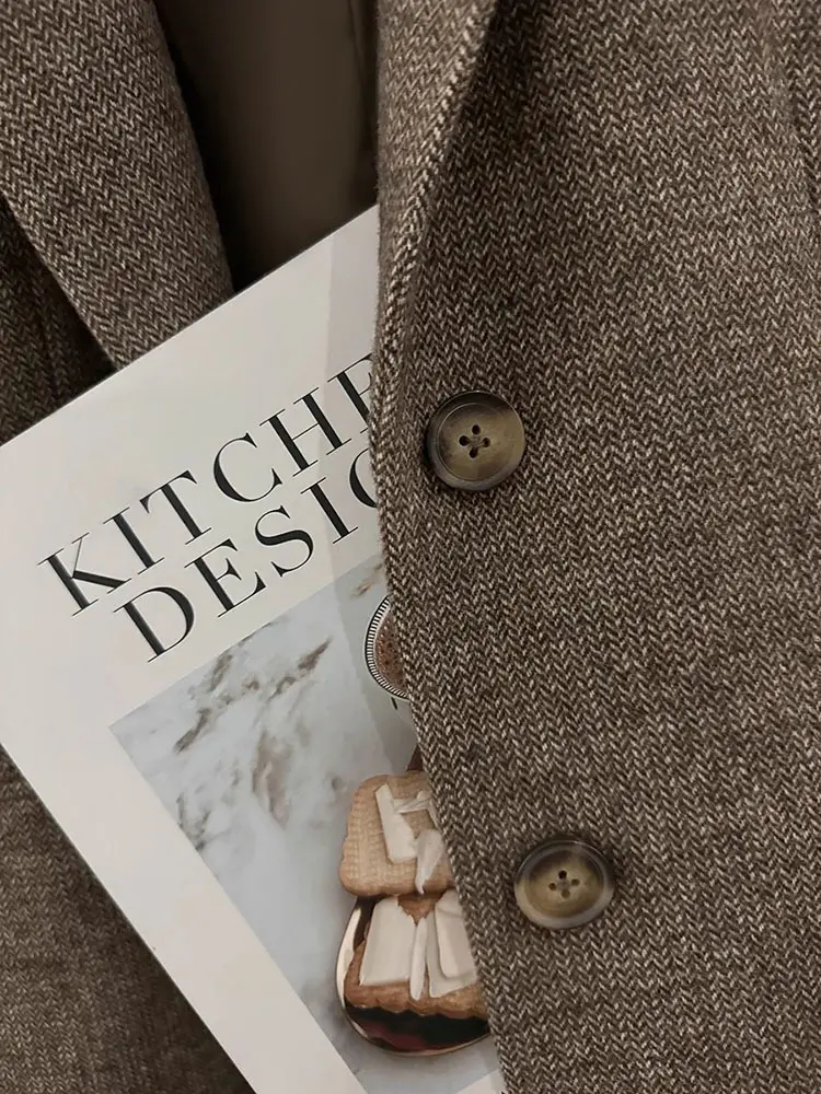 LANMREM Retro Woolen Suit Jacket Women Long Sleeves Singel Breasted Brown Color Pocket Chic Blazers Office Lady Clothing 2DB2124