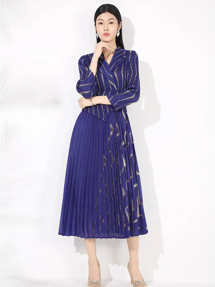 LANMREM Notched Collar Gold Foil Printing Deisng Pelated Dress For Women Office Lady Tie High Waist Dresses 2025 New 2DB2892