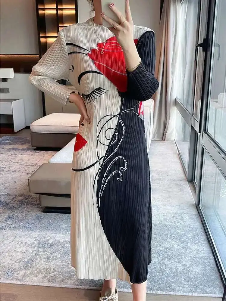 LANMREM Designer French Print Pleated Dress Women's Round Neck Casual All-match Long Dresses Female Fashion 2025 Spring 2DE385