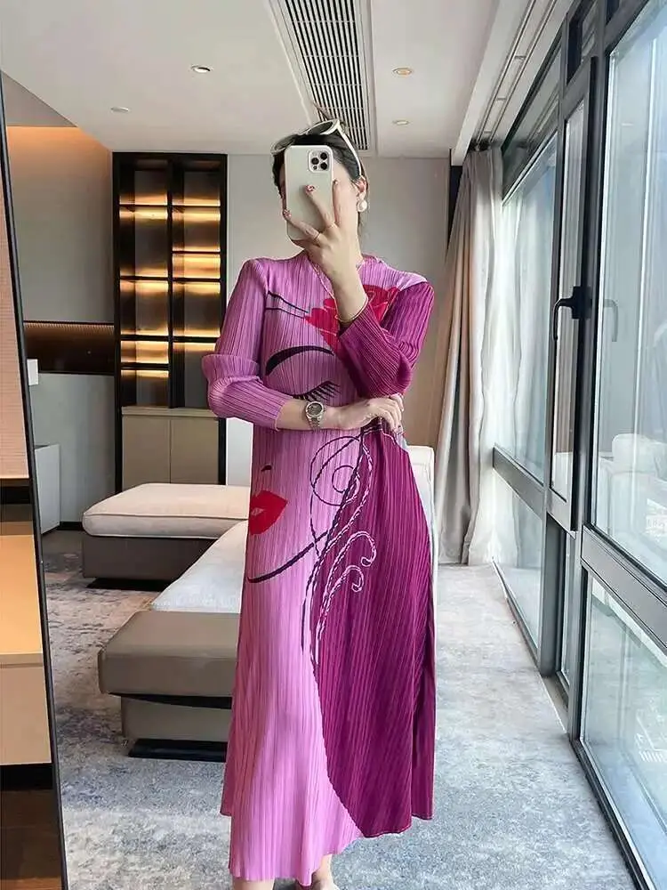 LANMREM Designer French Print Pleated Dress Women's Round Neck Casual All-match Long Dresses Female Fashion 2025 Spring 2DE385