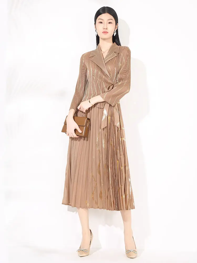 LANMREM Notched Collar Gold Foil Printing Deisng Pelated Dress For Women Office Lady Tie High Waist Dresses 2025 New 2DB2892
