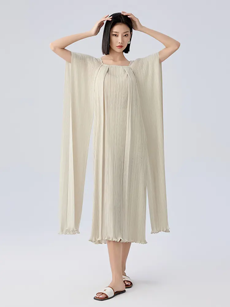 LANMREM Niche Design Stringy Selvedge Hem Cape Style Pleated Dress Women 2025 New Loose Square Collar Straight Dresses 2DB2828