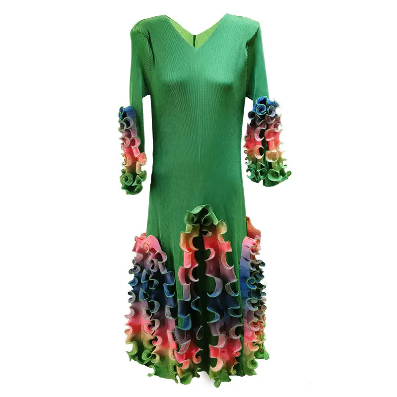 LANMREM Fashion V-neck Folded Dress For Women 2025 New High Quality Design Colorful Stringy Selvedge Printing Pleated Dresses