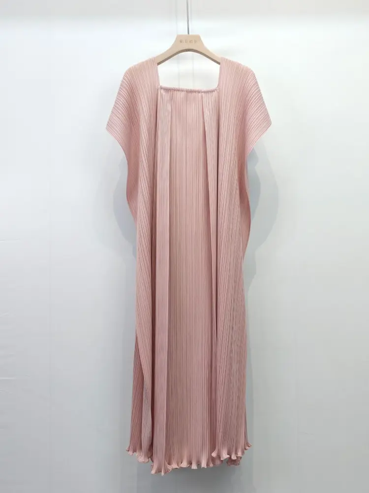 LANMREM Niche Design Stringy Selvedge Hem Cape Style Pleated Dress Women 2025 New Loose Square Collar Straight Dresses 2DB2828