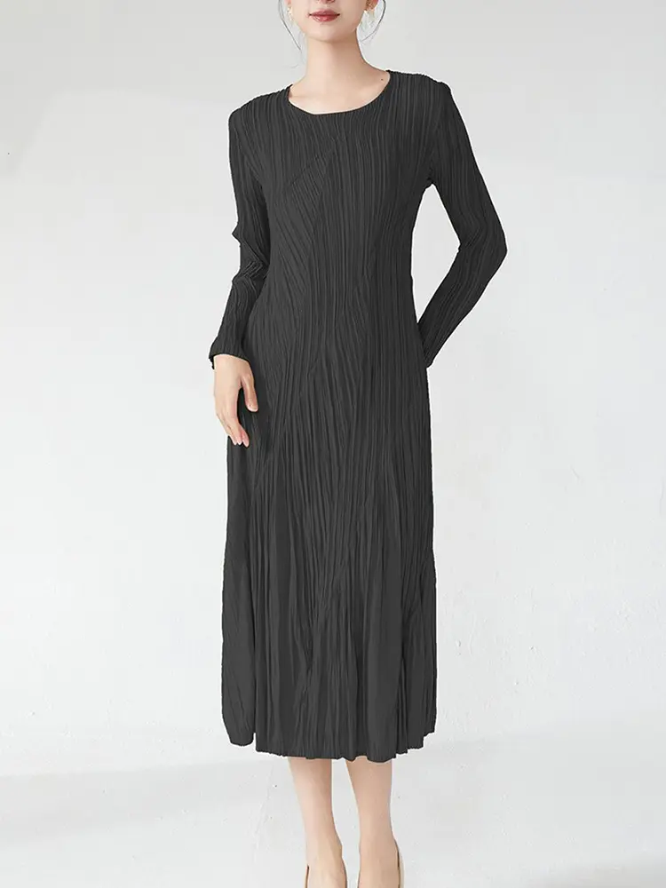 LANMREM High-end Women's Irregular Pleated Spliced Design Elastic Dress 2025 New Slim Round Collar Long Sleeve Dresses 2DB3277