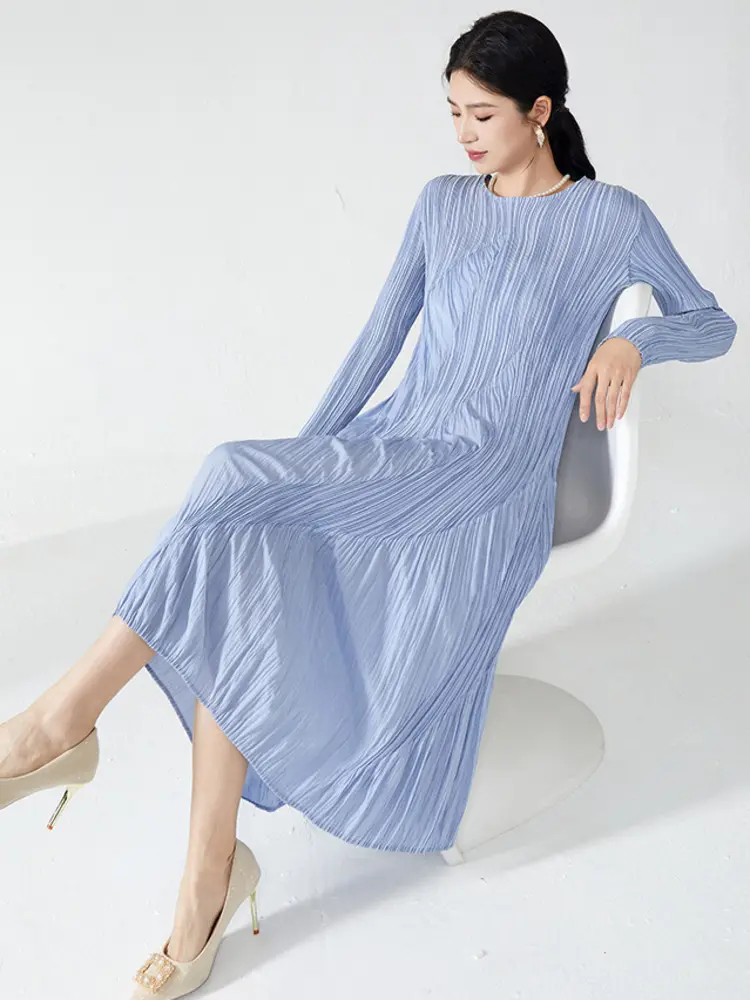 LANMREM High-end Women's Irregular Pleated Spliced Design Elastic Dress 2025 New Slim Round Collar Long Sleeve Dresses 2DB3277