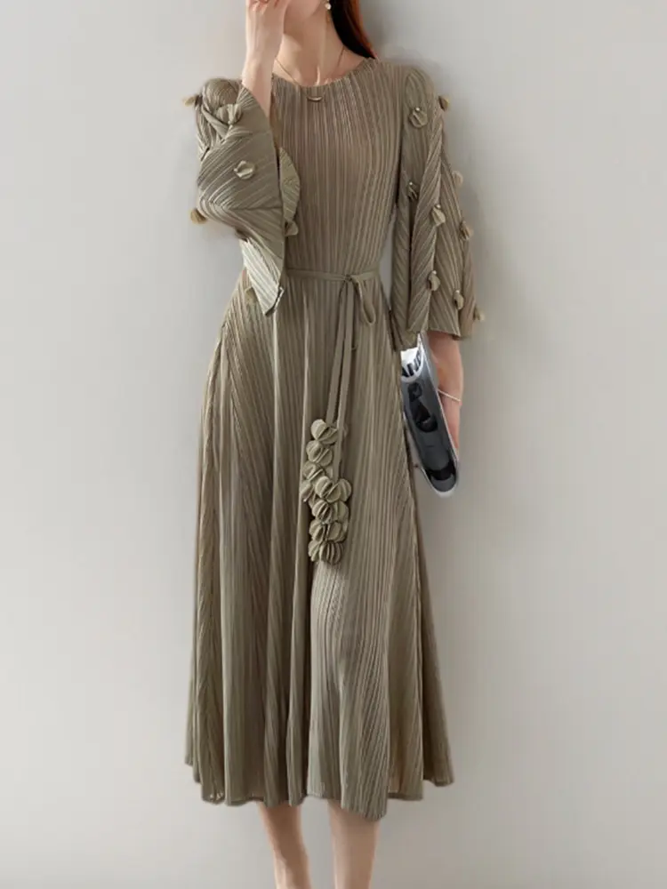 LANMREM 3D Floral Spliced Pleated Dress Women Fashion Solid Color Belt Gathered Waist Dresses Elegant Party Spring New 2AA5098