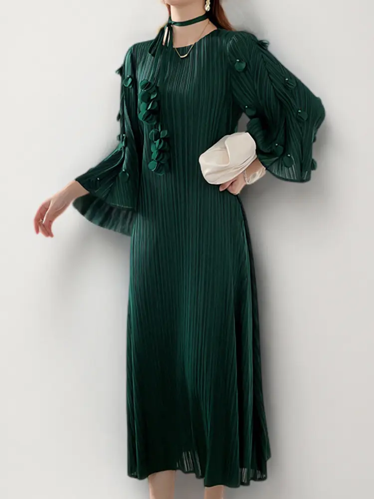 LANMREM 3D Floral Spliced Pleated Dress Women Fashion Solid Color Belt Gathered Waist Dresses Elegant Party Spring New 2AA5098