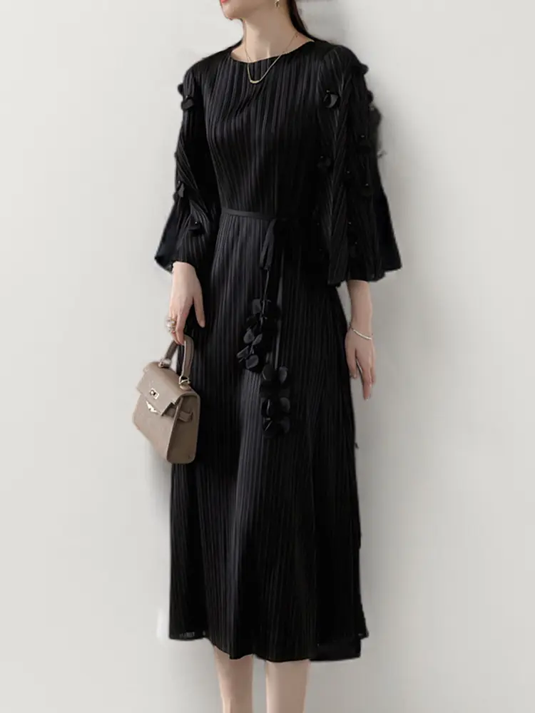 LANMREM 3D Floral Spliced Pleated Dress Women Fashion Solid Color Belt Gathered Waist Dresses Elegant Party Spring New 2AA5098