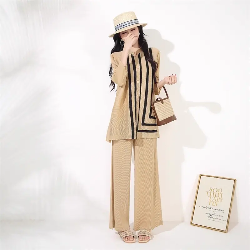 LANMREM Chic Pleated Women's Two Pieces Set New High-End Stand Collar Single Breasted Top + High-Waisted Wide-Leg Pants 2DB4098