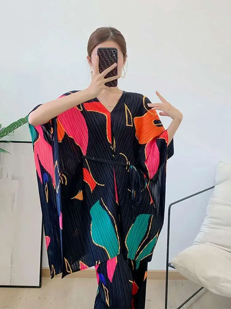LANMREM 2 Pieces Sets For Women V Neck Loose Batwing Printing Top With Wide Leg Trousers Female Fashion Clothing Spring 2R9633