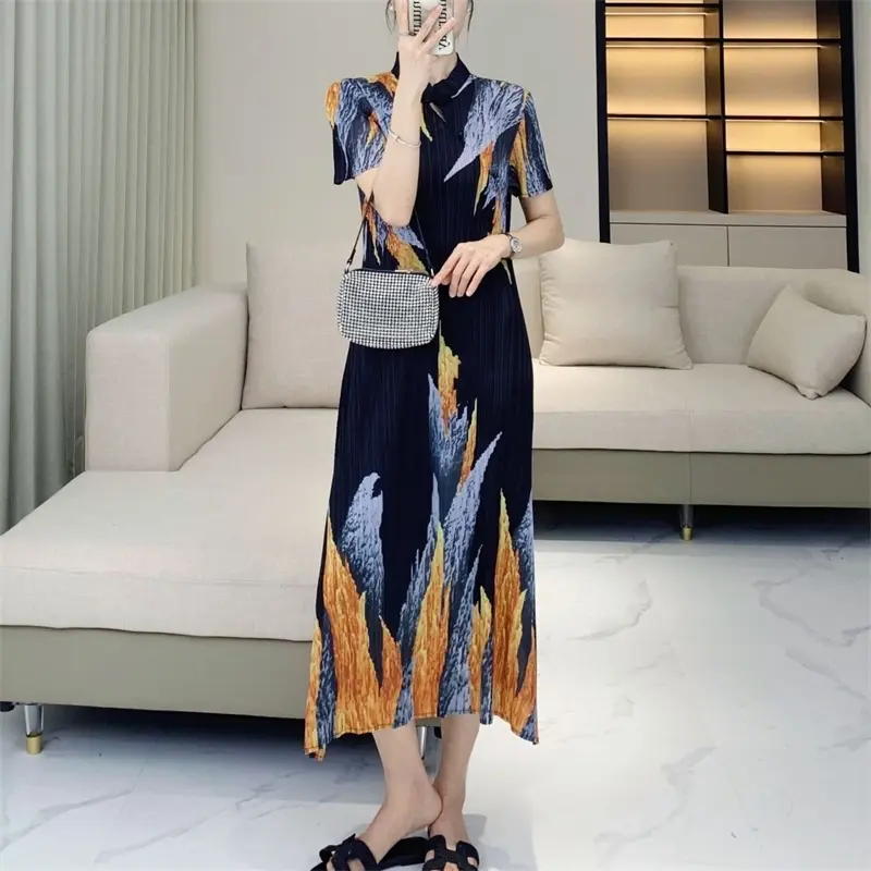 LANMREM Miyake New Chinese Style Qipao Dress for Mothers, New Summer Pleated Loose Fit Middle-aged Women's Elegant Long Dress