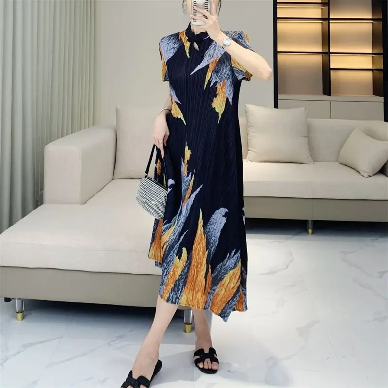 LANMREM Miyake New Chinese Style Qipao Dress for Mothers, New Summer Pleated Loose Fit Middle-aged Women's Elegant Long Dress