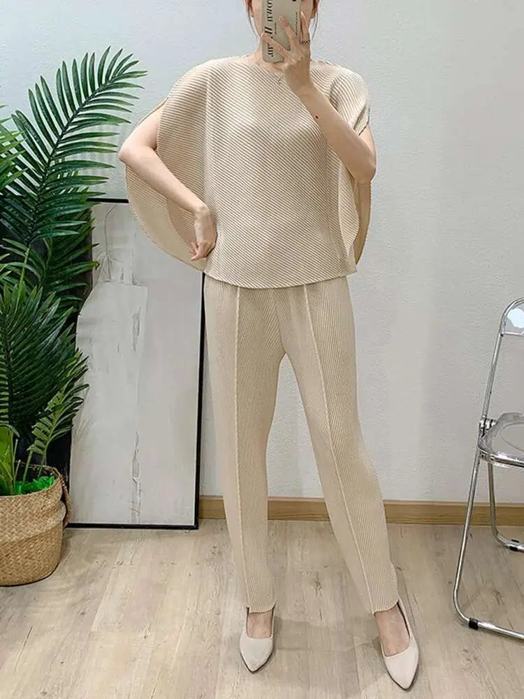 LANMREM Irregular Pleated Pants Sets Women's 2025 New Summer Fashion Short Sleeve Tops And Pencel Pants Two Pieces Set 2DB2618