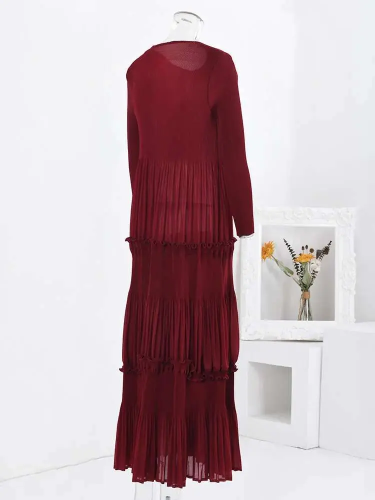 LANMREM Pleated Long Dress Elegant Women's Round Neck Fungus Stitching Design Long Sleeve Party Dresses 2025 New Clothing 32C135